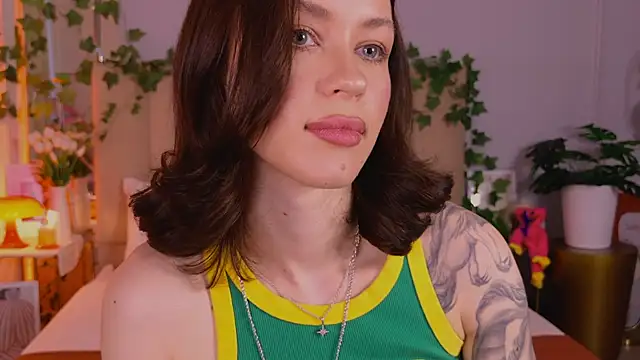 Meow_Nancy Adlı Modelin Canlı XXX Sohbeti