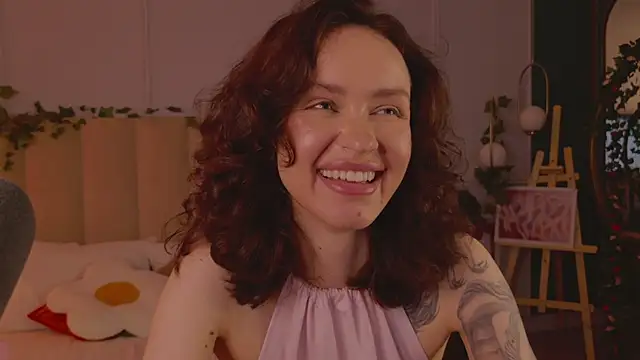 Meow_Nancy Adlı Modelin Canlı XXX Sohbeti