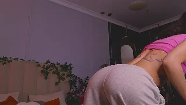 צ'אט XXX בשידור חי של Meow_Nancy