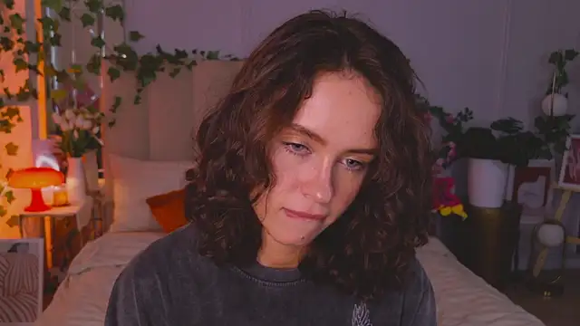Meow_Nancy Chat XXX in diretta