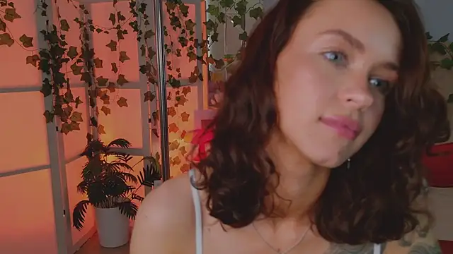 Meow_Nancy webkamerás műsora