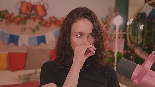 XXX chat uživo modela Meow_Nancy