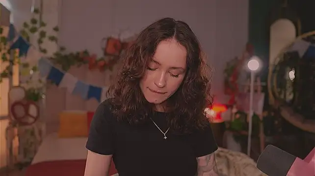 Meow_Nancy: онлайн-секс-чат