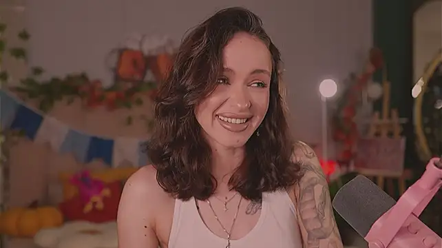 Živý XXX chat Meow_Nancy
