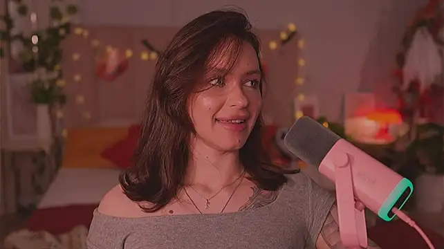 Meow_Nancy webcam show