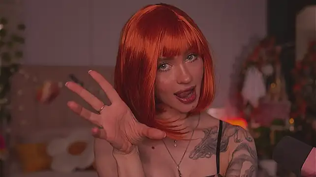 Meow_Nancy Show in webcam