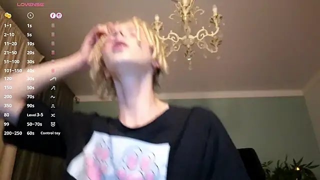 Kudi_Minnt Show in webcam