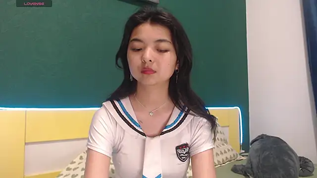 Shy_Kira – Live XXX-chat