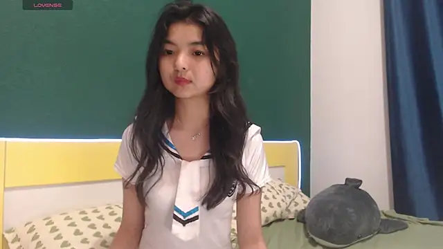 Chat XXX en directo de Shy_Kira