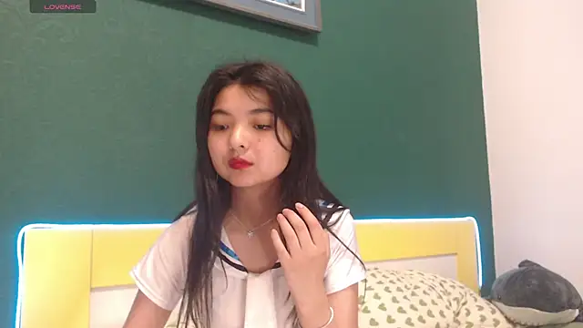 Shy_Kira Live XXX-Chat