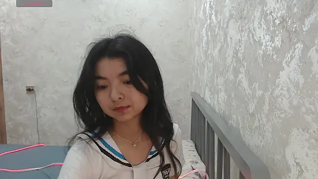 Shy_Kira Chat XXX live