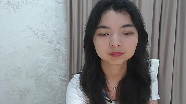 Shy_Kira Live XXX-Chat
