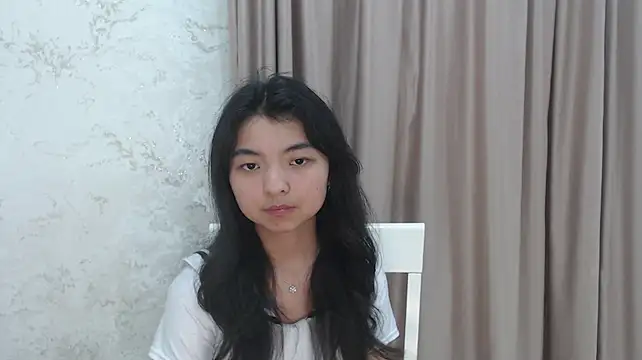 Shy_Kira Chat XXX live