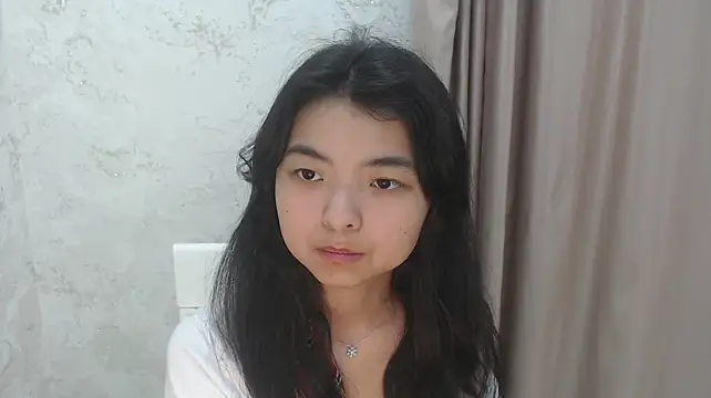 Shy_Kira Live XXX-Chat