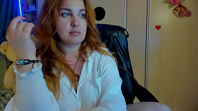 Chat XXX en directo de CoraSwon