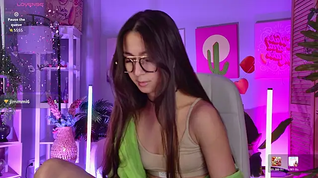 Chat XXX en directo de LanaBaker