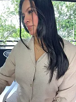 Sofia_ConversのライブXXXチャット
