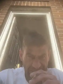 BigDEZZZzz Show Webcam