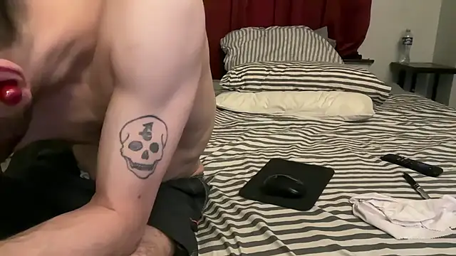 pantslesstraveler_plt чат на живо