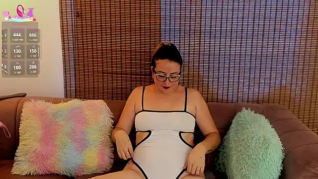 ariana_cross Live XXX-Chat