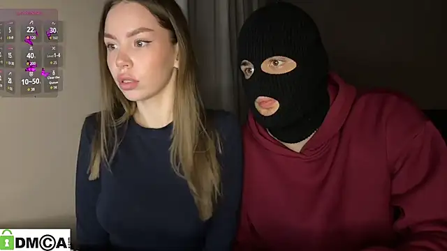 baby__cutie: διαδικτυακό σόου στην κάμερα