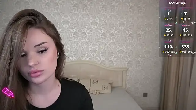 CrystalBlissi Chat XXX in diretta