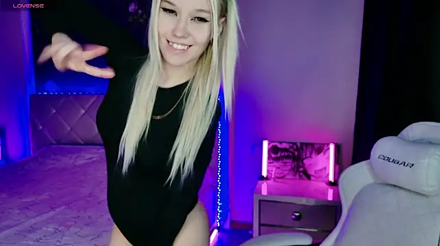 NaomiHita's Webcam Show