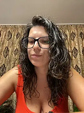 NadiraNoor Webcam-Show