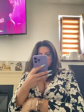 NadiraNoor Webcamshow