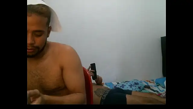 elvickingo69 Webcam Show