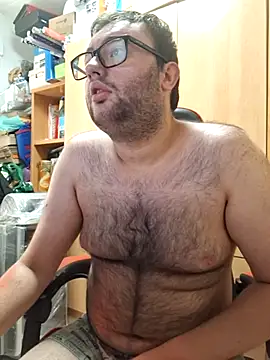 Show modela Javier_bear na web-kameri