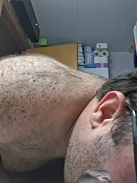 Javier_bear's Webcam Show