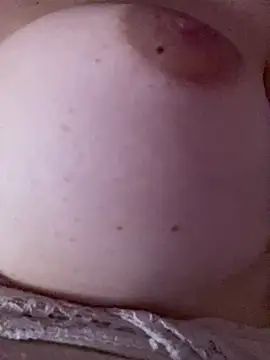 Pokazy przed kamerką – SexyTs888