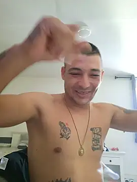 Zoltanioan26's Webcam Show