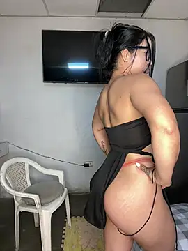 fullpasionkv220 Show in webcam