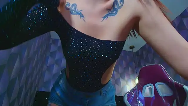 Živý XXX chat LiaHarryis