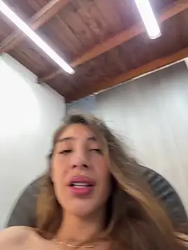 NICOLSKINNY1 – webcam-show