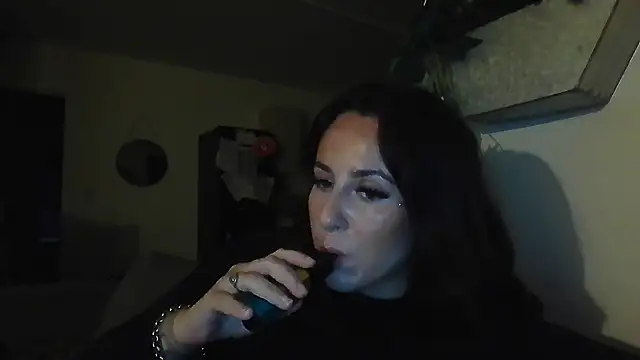 Missyemily live XXX chat