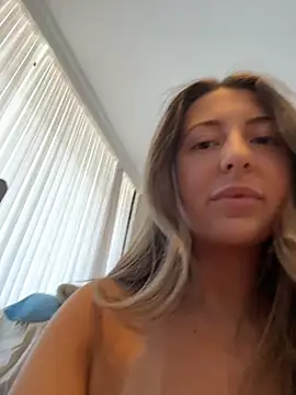 curvyflawless' Webcam Show