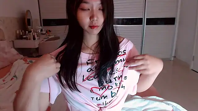 Miu1_girl 网络视讯表演