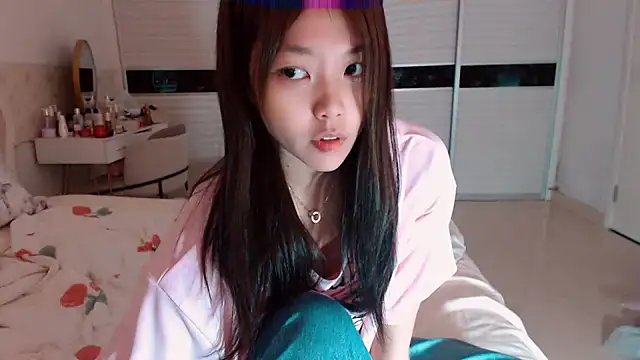Miu1_girl Pertunjukan Webcam