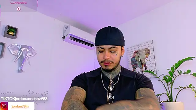 Pokazy przed kamerką – JordanSmiith_