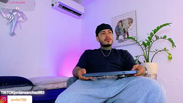 JordanSmiith_ 网络视讯表演