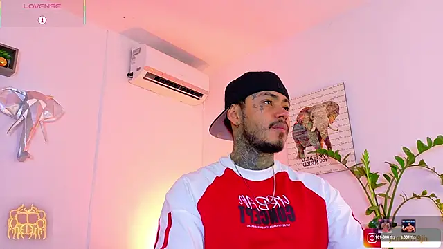 JordanSmiith_ Шоу с уебкамера