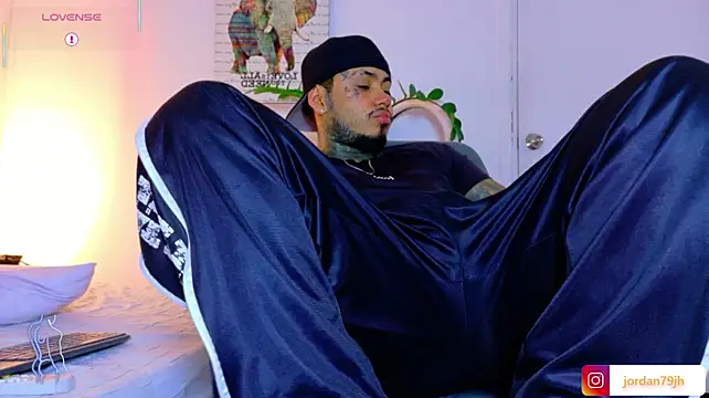 Онлайн чат XXX JordanSmiith_