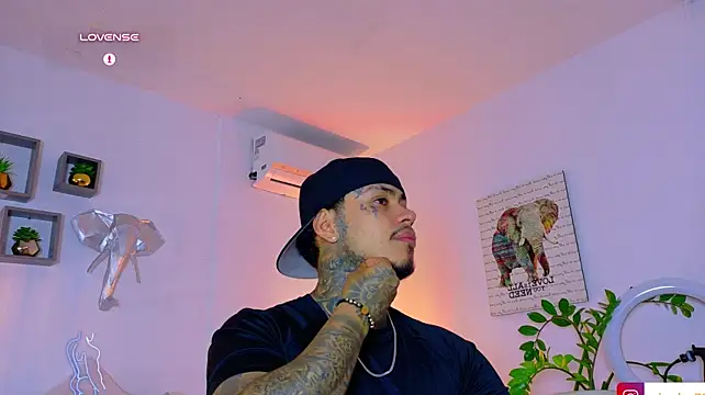 JordanSmiith_n Webbikameraesitys