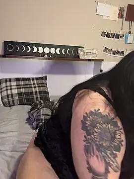 mistresskatyxo's Webcam Show