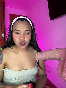 leila_22's Live XXX Chat