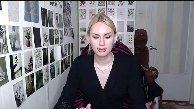 CapriScorpion Pertunjukan Webcam