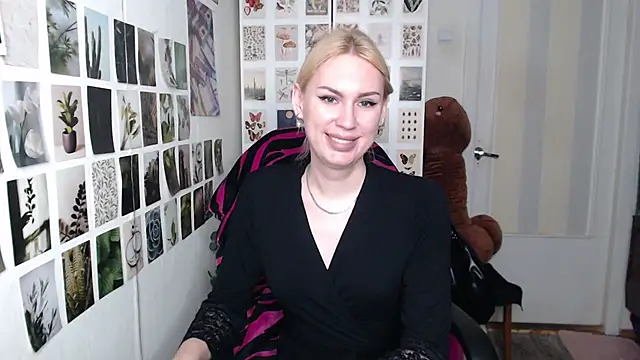 CapriScorpion's Webcam Show